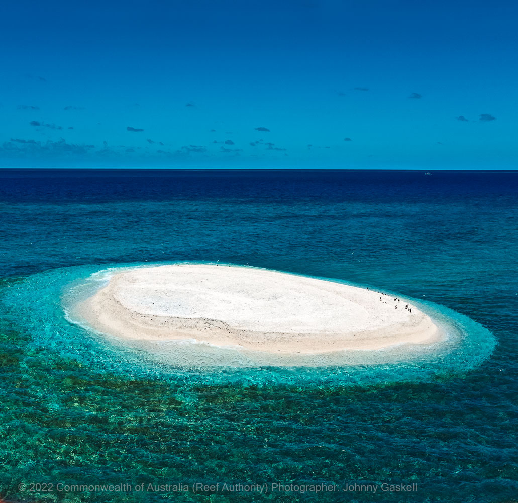 Aerial photograph of a sand cay on the Great Barrier Reef – © Commonwealth of Australia – (Reef Authority) - Photographer: Johnny Gaskell