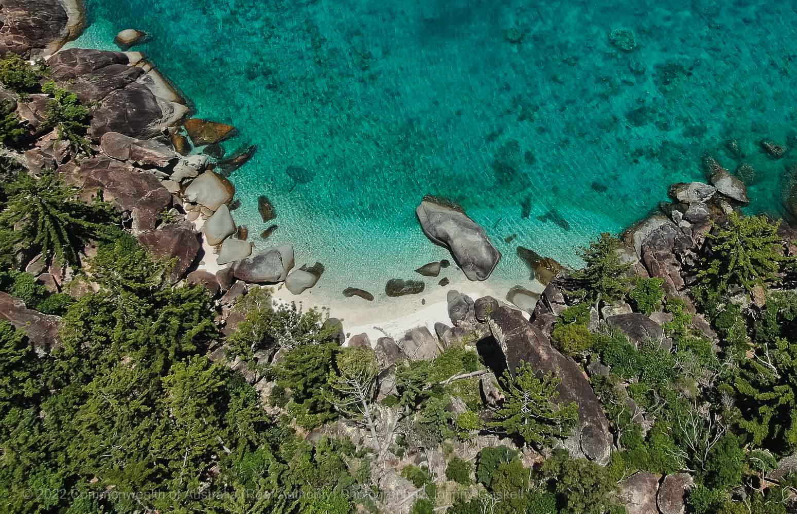 Aerial photograph of an island on the Great Barrier Reef – Australia - © Commonwealth of Australia – (Reef Authority) - Photographer: Johnny Gaskell