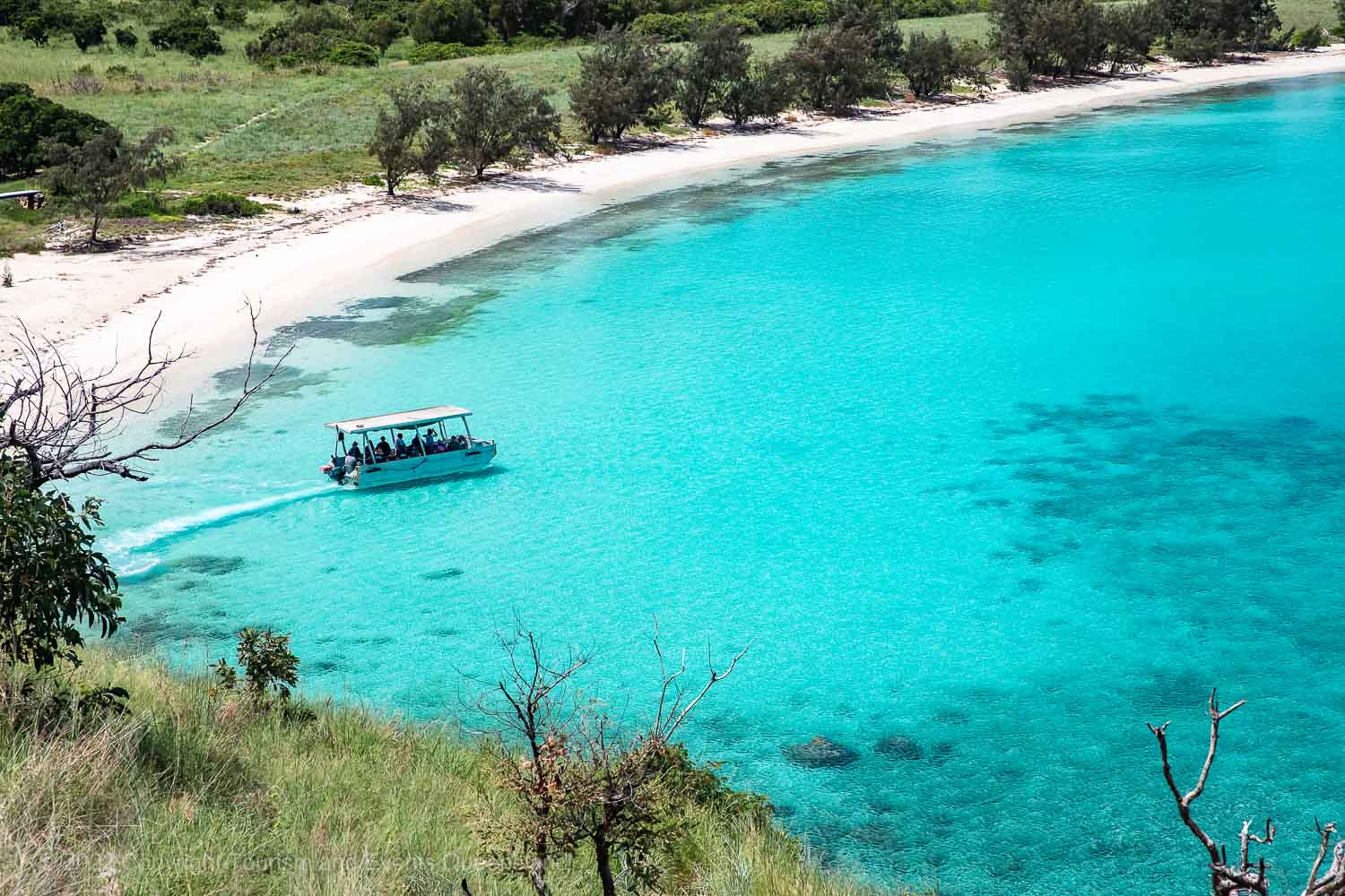Tender boat at Lizard Island  – Australia - © Tourism and Events Queensland