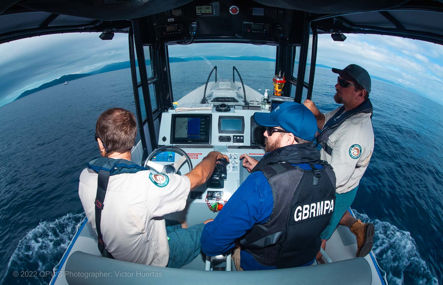 Compliance and zoning check with the Reef Authority and Queensland Parks and Wildlife Service – Australia - © QPWS - Photographer: Victor Huertas