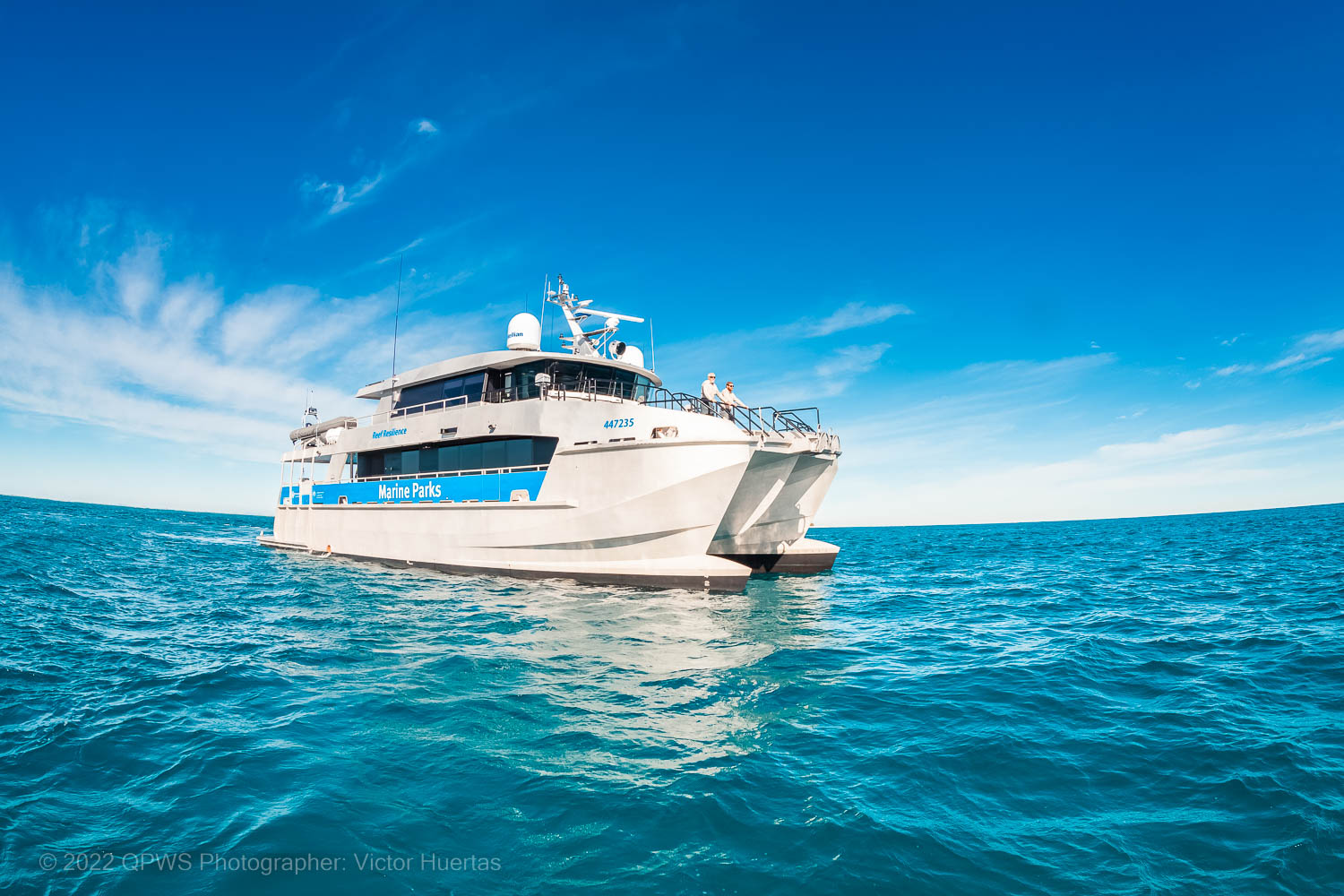 Reef Resilience vessel photo – Australia - © QPWS - Photographer: Victor Huertas