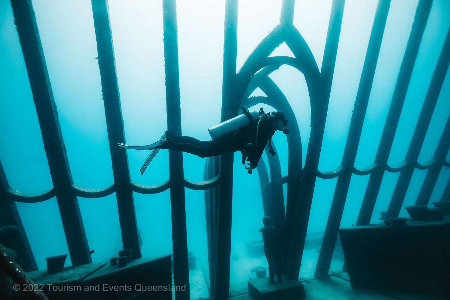 Diving the museum of underwater art, Townsville