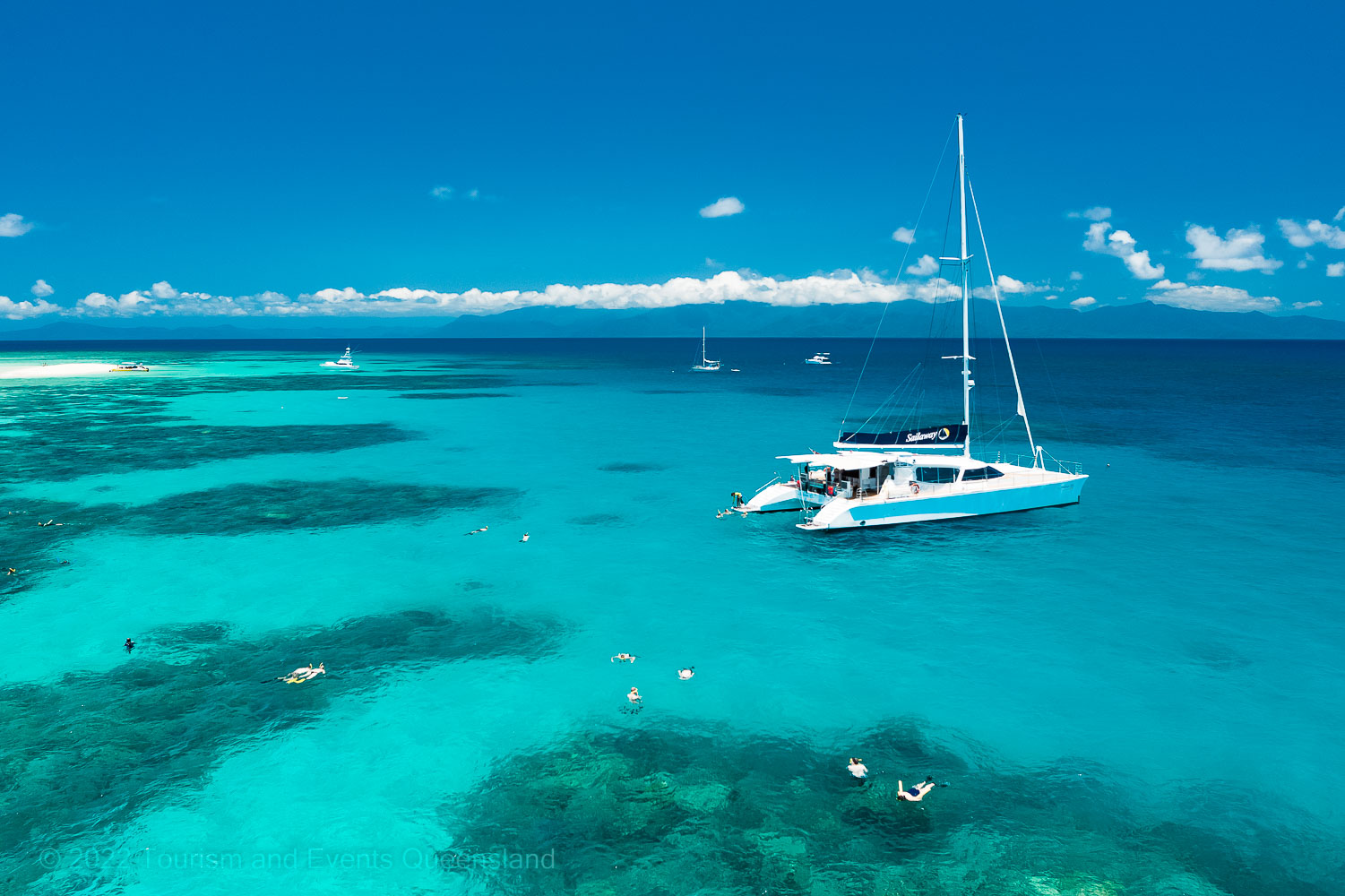 Boating and yachting around the Great Barrier Reef - Tourism and Events Queensland