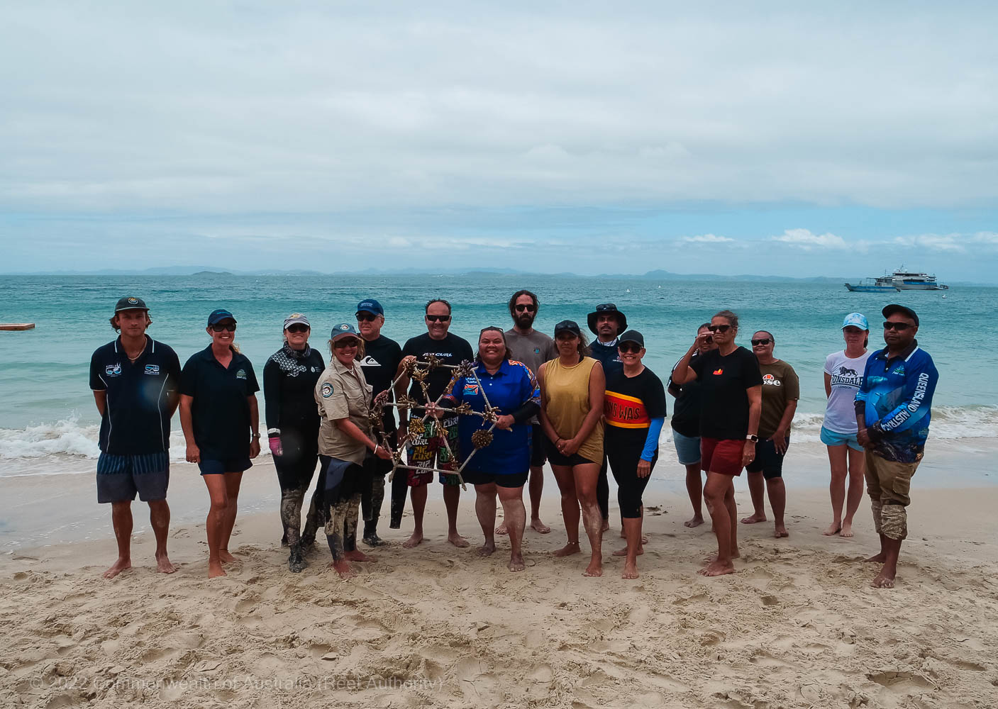 © Commonwealth of Australia (Reef Authority) - Partners working together on location at Humpy Island Reef